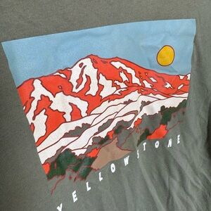 Old Navy Men's Green T-shirt